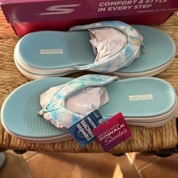 NWT Skechers GoWalk Sandals - tie dye size 11 Brand new - Picture 3 of 6